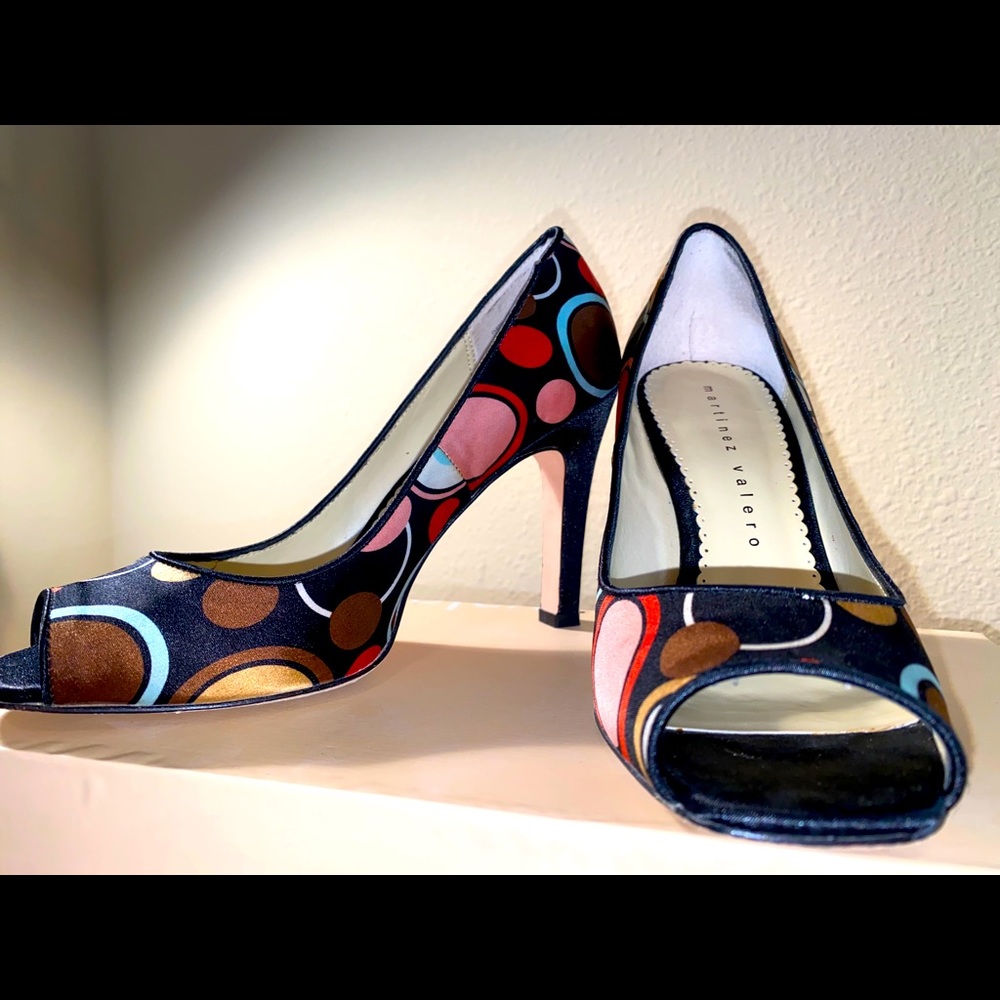Multi Color heels - Picture 13 of 16